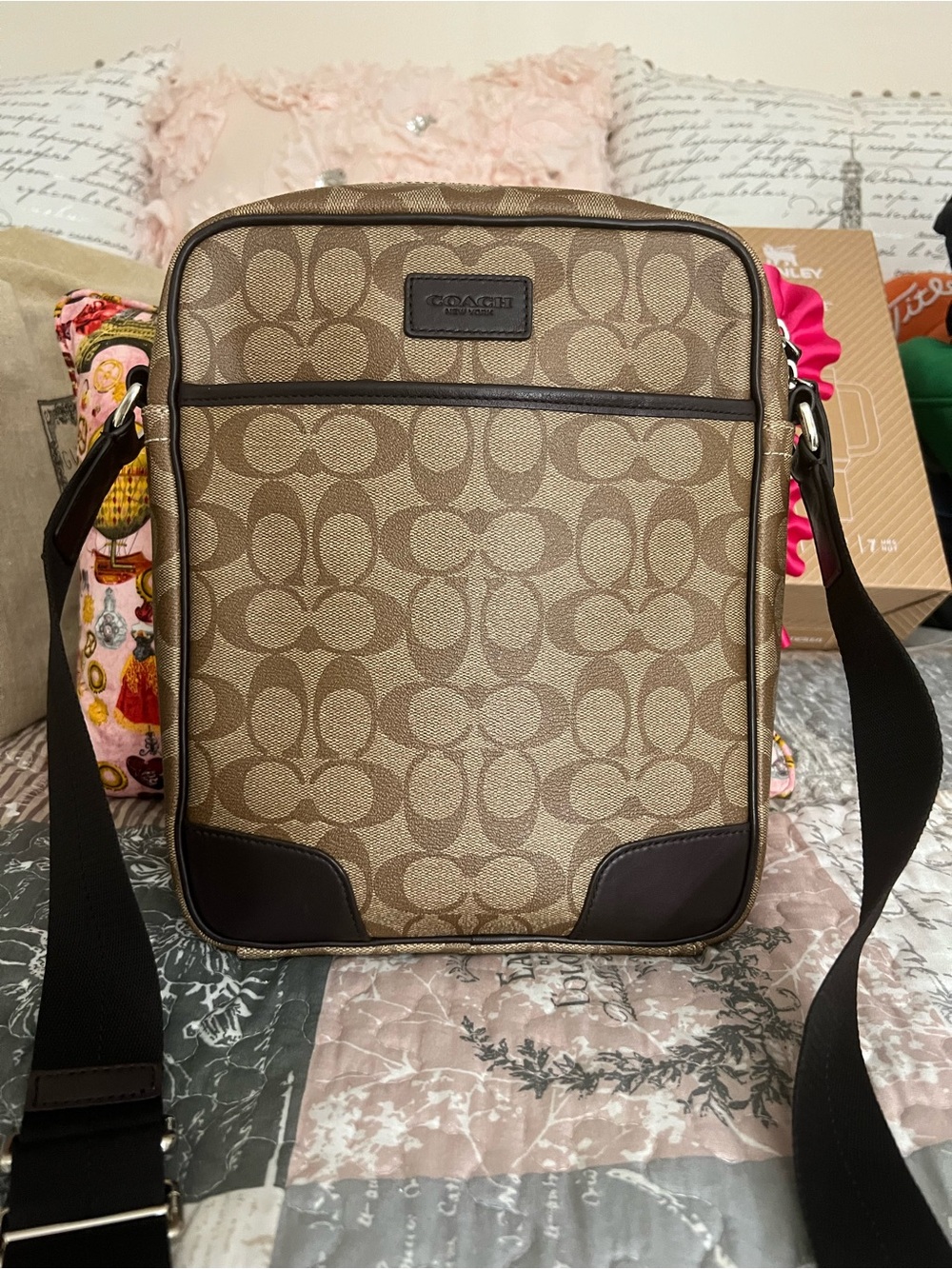 Coach Men’s Tan/Brown Signature Messenger Bag